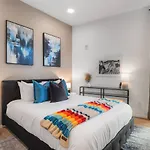 Holiday home Riverview With Garage And Balcony And Walk Downtown