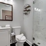 Modern Getaway Near Vandy * Nashville