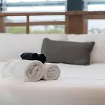 Apartment Modern Getaway Near Vandy Nashville