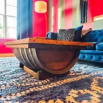 Holiday home Dolly's Yacht Club - Cozy Retreat Near Broadway