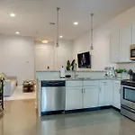 Holiday home Lofts At 30th - Modern Escape - Mins To Broadway Nashville