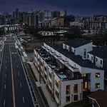 Urban Row - Rooftop Hottub - Heart Of Gulch Holiday home *