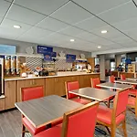 Express W-i40 By Ihg Hotel Nashville