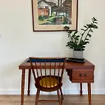Storybook - Perfect For Couples And Solo Travelers