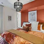 2 Homes With Rooftops & Views * Nashville