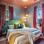 Three King Suites With Pool Gym Balcony Garage Right On Music Row Downtown Views From Rooftop Walk To Rca Studio B & Local Dining Elevator Access 24 Hr Hospitality