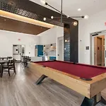 Three King With Pool Gym Balcony & Garage Right On Music Row Downtown Views From Rooftop Walk To Rca B & Local Dining Under 2 Miles To Broadway Elevator Access 24 Hr Hospitality *