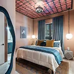 Three King With Pool Gym Balcony & Garage Right On Music Row Downtown Views From Rooftop Walk To Rca B & Local Dining Under 2 Miles To Broadway Elevator Access 24 Hr Hospitality