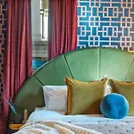 Three King With Pool Gym Balcony & Garage Right On Music Row Downtown Views From Rooftop Walk To Rca B & Local Dining Under 2 Miles To Broadway Elevator Access 24 Hr Hospitality Holiday home