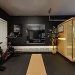 The Wade - Minutes To The Gulch & 12 South