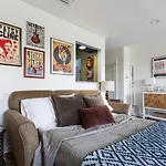 Downtown Riverfront Unit 820 Apartment *