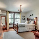 The Honey Bee Suite By Stay Local Nashville