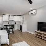 24-Guest Retreat The Nomad: Studio X2 1Br X4