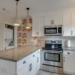 Steps From Hillsboro Village, Downtown 9 Mins Away Apartment *