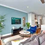 Holiday home Lux Retreat 12 Beds Games Bar *