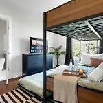 Lux Retreat 12 Beds Games Bar Holiday home Nashville