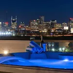 Holiday home New We Roll Rooftop - Hot Tub With Views - 13 Beds Nashville