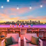 Game & Rooftop Deck At Downtown