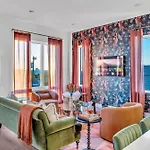 Disco Themed Hot Tub & Rooftop Decks In Nashville