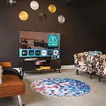 Downtown Hot Tub Game Karaoke Holiday home