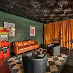 Holiday home Rooftop Hot Tub Views Pac-man Pool Table Nashville