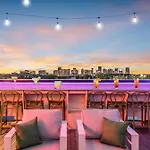 Game & Rooftop Deck At Downtown
