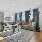 Nash Skyline Views Rooftop With Fire Pit Grill