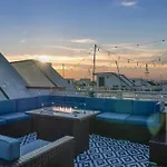 The Skyline Social - Retreat & Private Rooftop Nashville
