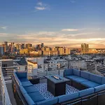 Holiday home The Skyline Social - Retreat & Private Rooftop