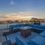 The Skyline Social - Retreat & Private Rooftop