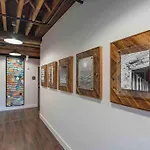 Apartment The 1865 Experience With Speakeasy, Pool & Parking *