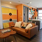The Muse - Modern 2Br Condo With Private Balcony And City Rooftop Access