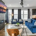 Beautiful Nashville Home - Broadway Escape