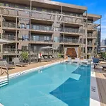 Hyve-Anthem-Private Balconies-Walk To Broadway