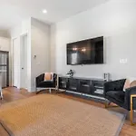 Holiday home The Velvet Vinyl- Private Rooftop & Near Broadway Nashville