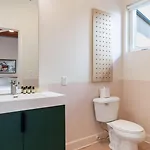 Conway Buyout - 2 Units By Avantstay
