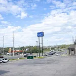 Quarters Inn & Suites