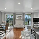 20Min Walk To Broadway, Nash Condo, 2Bd2Bth, Pool