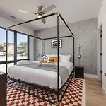 Halcyon - Odyssey - Heart Of Midtown Holiday home *