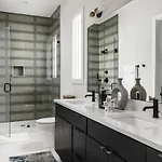 Urban Row - Rooftop Hottub - Heart Of Gulch *