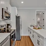 Melrose Mix - Rooftop Deck - 5 Mins To Broadway Holiday home
