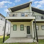 Jade - Private Patio And Balcony - Near Germantown Holiday home