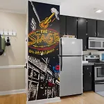 Of Downtown Nashville! Apartment
