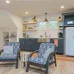 Calvin Garden Getaway Holiday home *