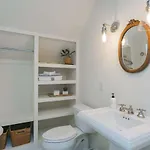 Calvin Garden Getaway * Nashville