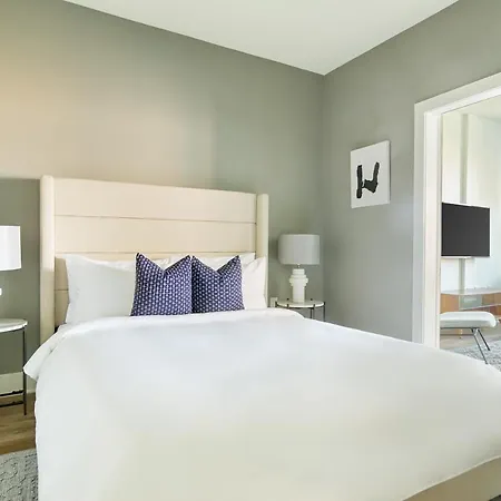 Lc Sobro Aparthotel 4*