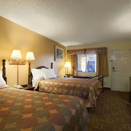 Days By Wyndham Airport East Hotel 2*