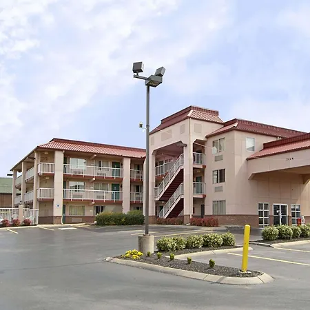 Hotel Days By Wyndham Airport East