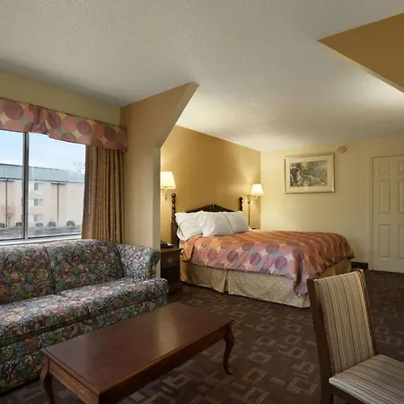 Days By Wyndham Airport East Hotel 2*
