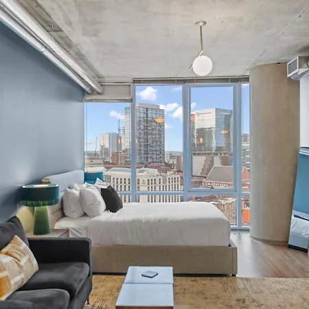 Placemakr Premier Sobro Hotel 5*